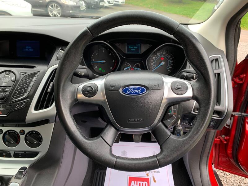 FORD FOCUS 1.6 TDCi Zetec Euro 5 ss 5dr 2011