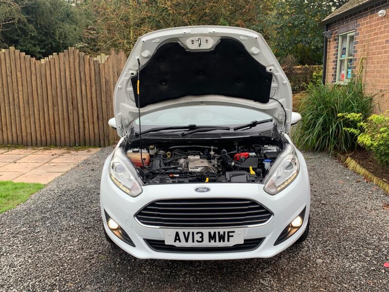 FORD FIESTA 1.0T EcoBoost Titanium Euro 5 ss 5dr 2013