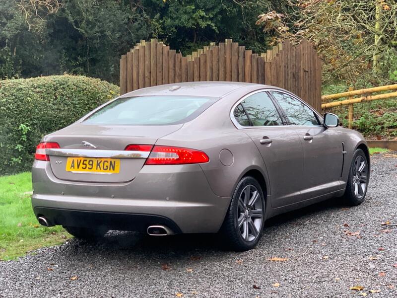 JAGUAR XF 3.0d V6 Luxury Auto Euro 5 4dr 2009