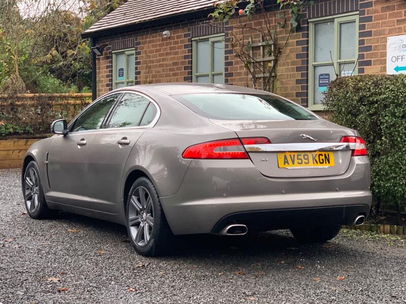 JAGUAR XF 3.0d V6 Luxury Auto Euro 5 4dr 2009