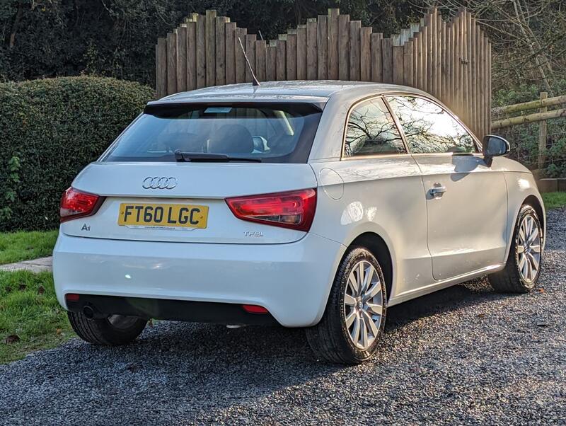 AUDI A1 1.2 TFSI SE Euro 5 (s/s) 3dr 2011