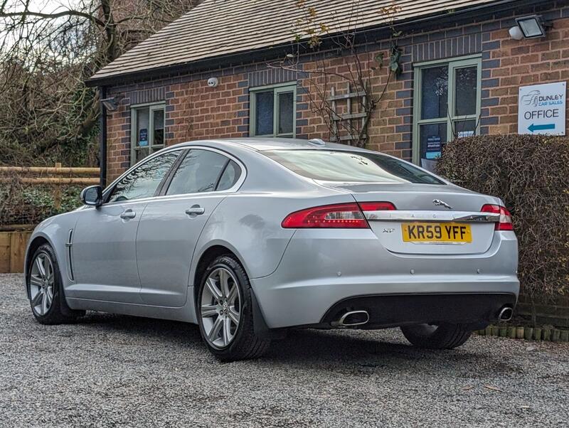 JAGUAR XF 3.0d V6 Luxury Auto Euro 5 4dr 2009