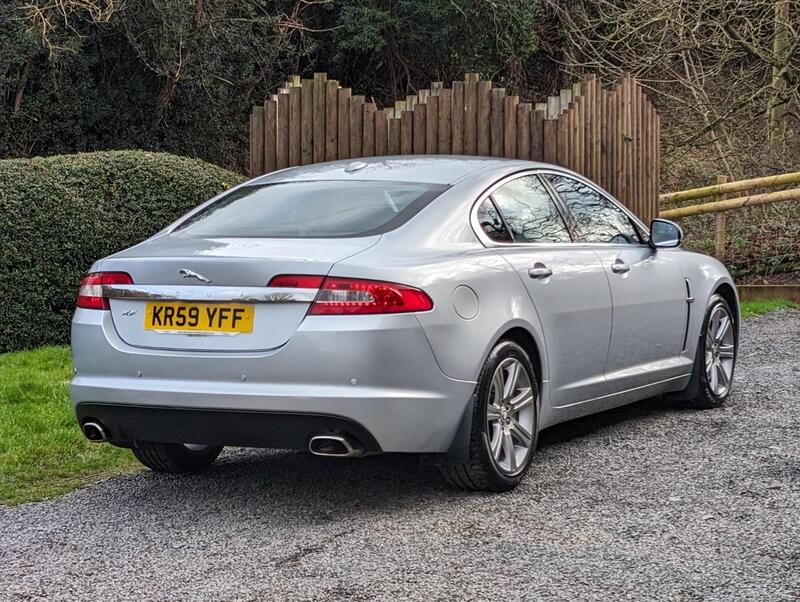 JAGUAR XF 3.0d V6 Luxury Auto Euro 5 4dr 2009