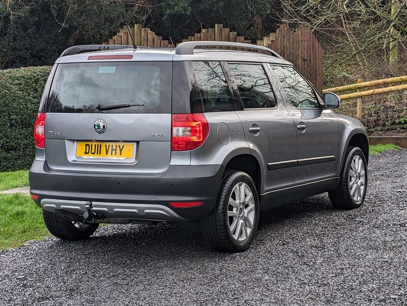 SKODA YETI 2.0 TDI Elegance 4WD Euro 5 5dr 2011