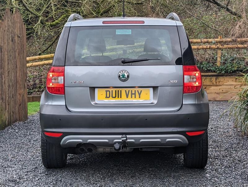 SKODA YETI 2.0 TDI Elegance 4WD Euro 5 5dr 2011