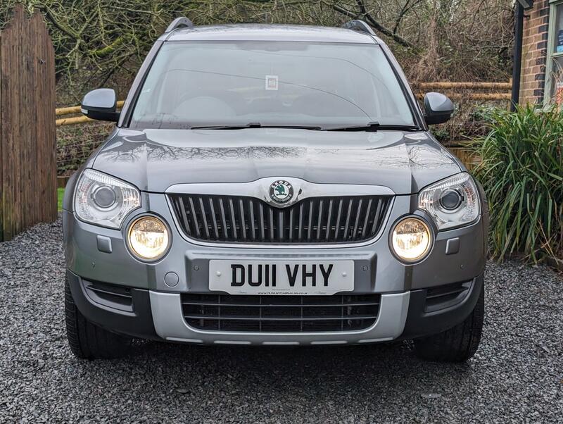 SKODA YETI 2.0 TDI Elegance 4WD Euro 5 5dr 2011