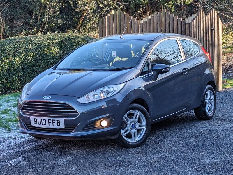 FORD FIESTA 1.0 Zetec Euro 5 (s/s) 3dr 2013