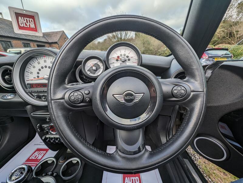 MINI CONVERTIBLE 1.6 Cooper D Euro 5 (s/s) 2dr 2012