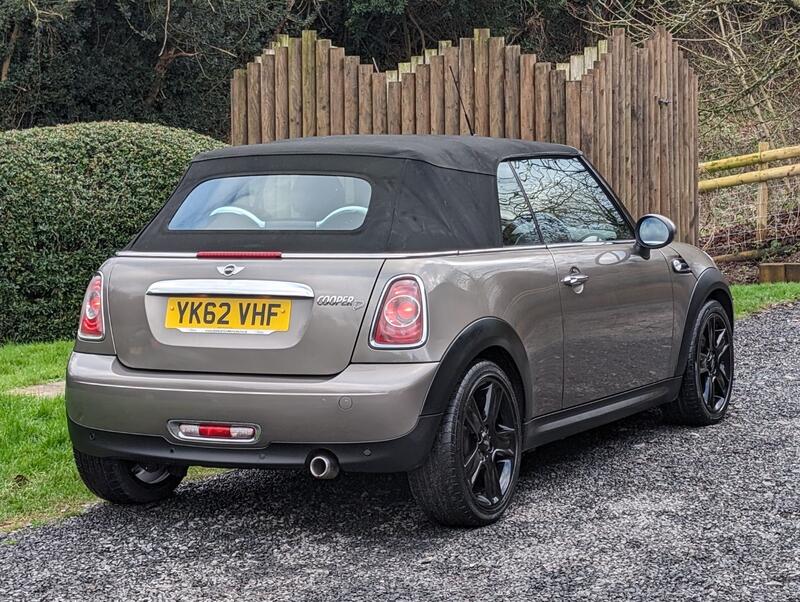 MINI CONVERTIBLE 1.6 Cooper D Euro 5 (s/s) 2dr 2012