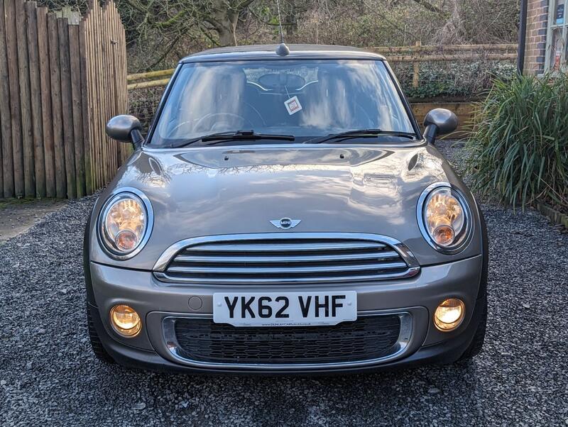 MINI CONVERTIBLE 1.6 Cooper D Euro 5 (s/s) 2dr 2012