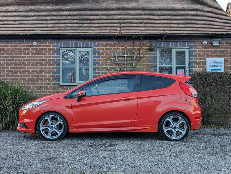 FORD FIESTA 1.6T EcoBoost ST-2 Euro 5 3dr 2013