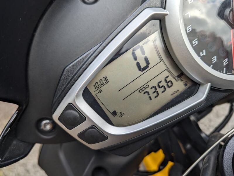 TRIUMPH SPEED TRIPLE 1050 1050 94 2015