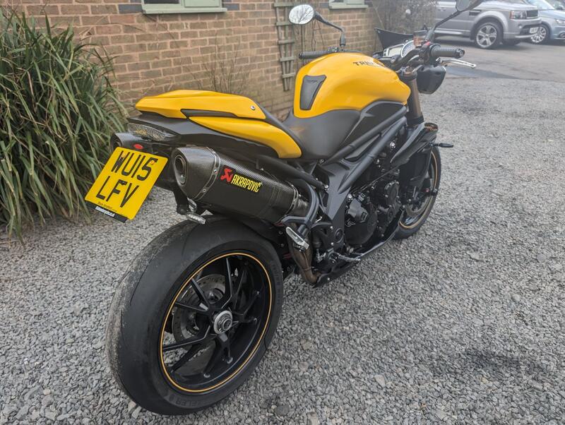 TRIUMPH SPEED TRIPLE 1050 1050 94 2015