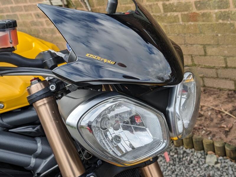 TRIUMPH SPEED TRIPLE 1050 1050 94 2015