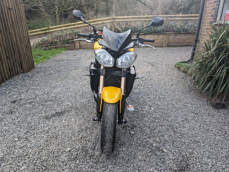 TRIUMPH SPEED TRIPLE 1050 1050 94 2015