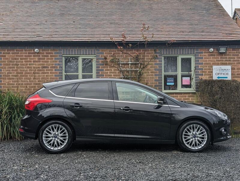 FORD FOCUS 1.0T EcoBoost Zetec Navigator Euro 5 (s/s) 5dr 2013