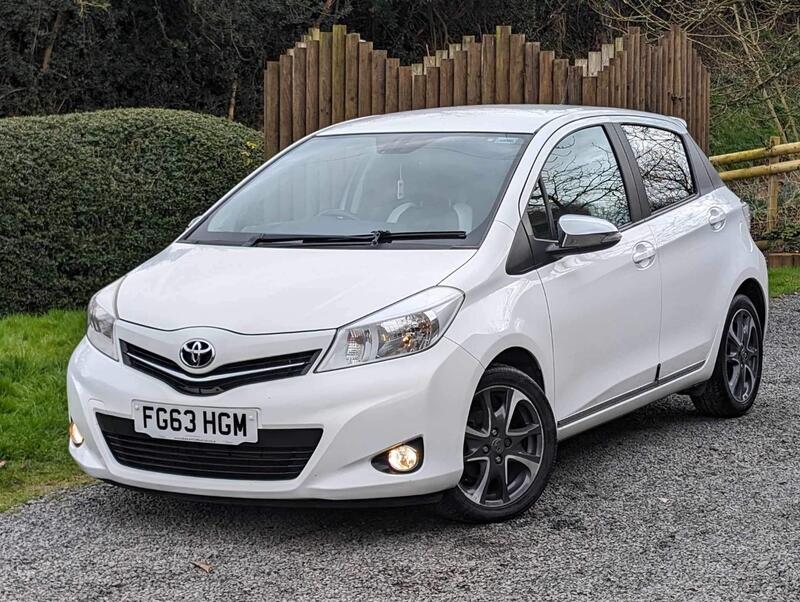 TOYOTA YARIS 1.33 Dual VVT-i Trend Euro 5 5dr 2013