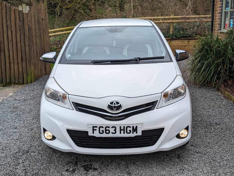 TOYOTA YARIS 1.33 Dual VVT-i Trend Euro 5 5dr 2013