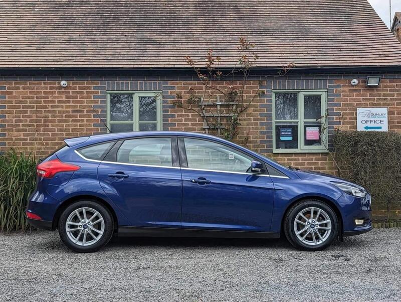 FORD FOCUS 1.0T EcoBoost Zetec Euro 6 (s/s) 5dr 2015