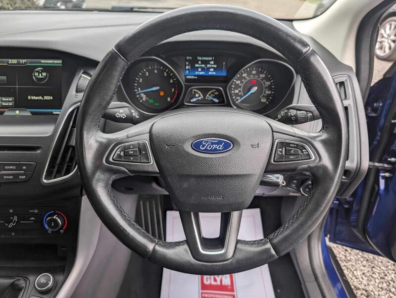 FORD FOCUS 1.0T EcoBoost Zetec Euro 6 (s/s) 5dr 2015