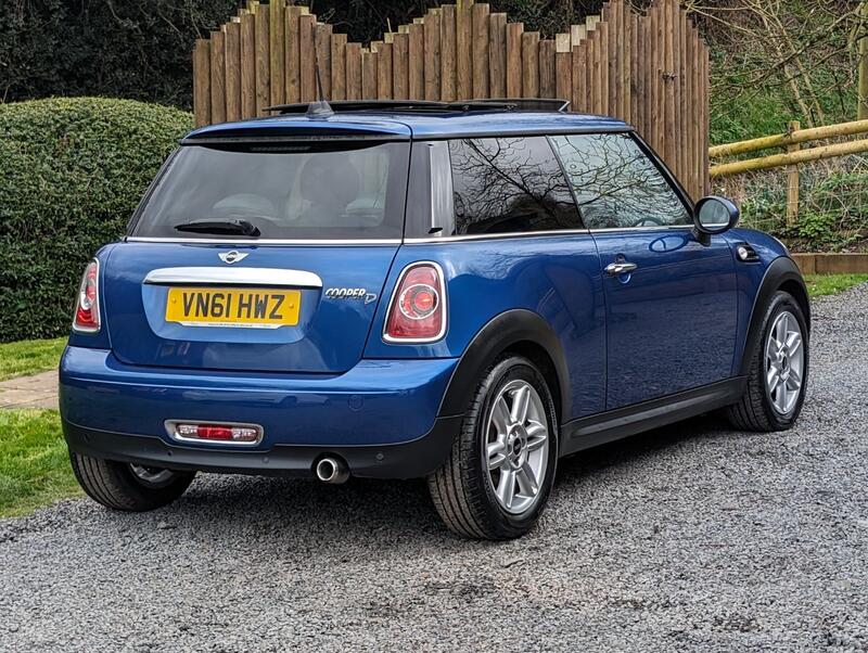 MINI HATCH 1.6 Cooper D Euro 5 (s/s) 3dr 2011