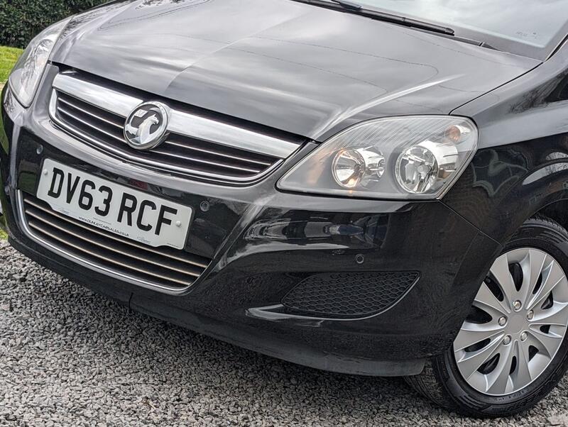 VAUXHALL ZAFIRA 1.6 16V Exclusiv Euro 5 5dr 2013