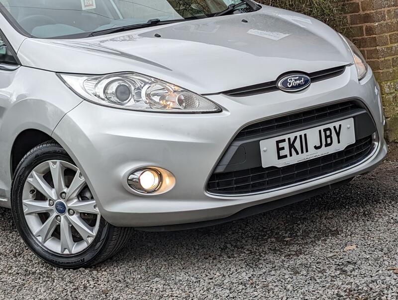 FORD FIESTA 1.4 Zetec 3dr 2011