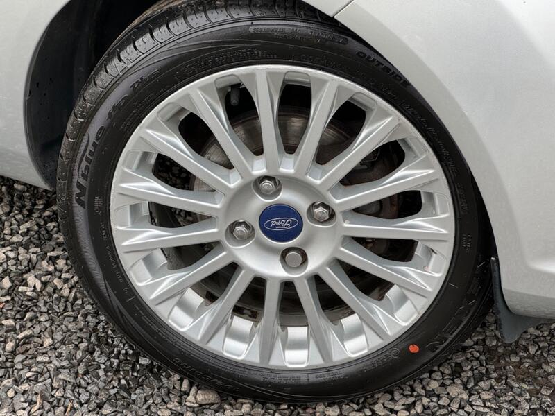 FORD FIESTA 1.0T EcoBoost Titanium Euro 5 (s/s) 5dr 2014