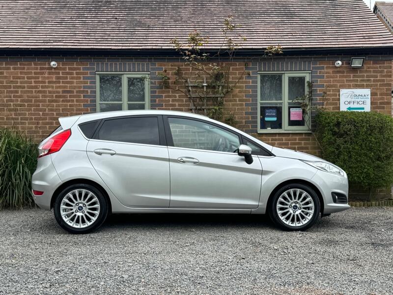 FORD FIESTA 1.0T EcoBoost Titanium Euro 5 (s/s) 5dr 2014