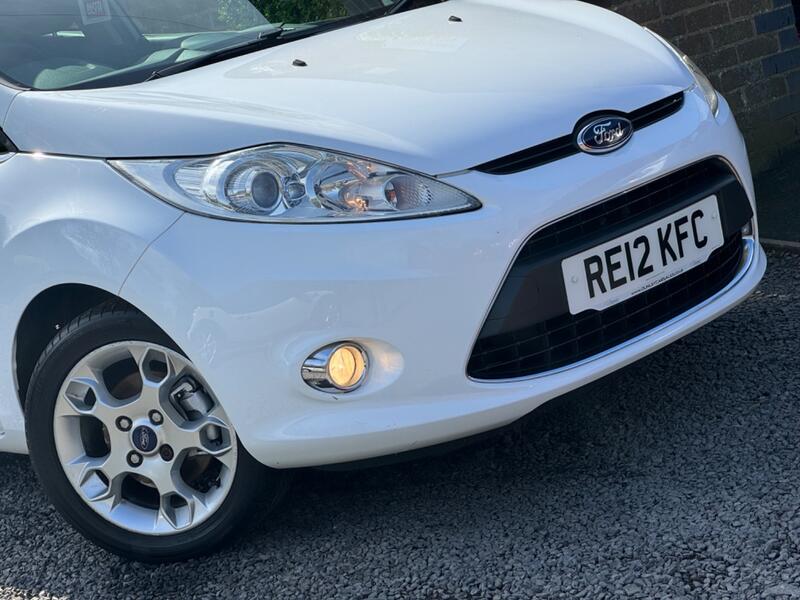 FORD FIESTA 1.25 Zetec 3dr 2012