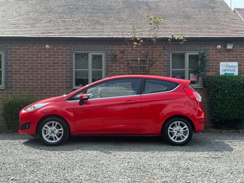 FORD FIESTA 1.25 Zetec Euro 5 3dr 2015