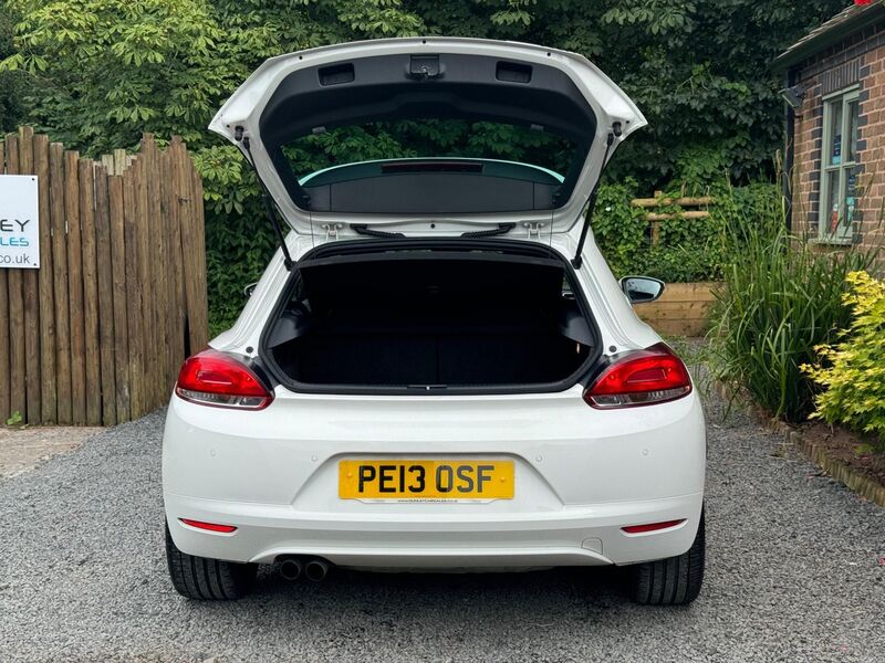 VOLKSWAGEN SCIROCCO 2.0 TDI BlueMotion Tech GT Euro 5 (s/s) 3dr (Leather, Nav) 2013