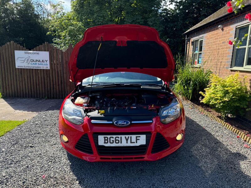 FORD FOCUS 1.6 Zetec Euro 5 5dr 2012