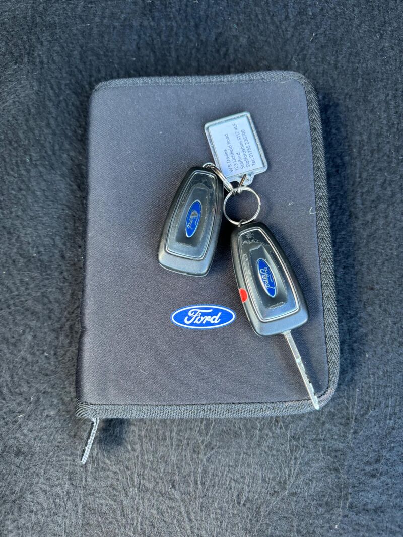 FORD FOCUS 1.6 Zetec Euro 5 5dr 2012