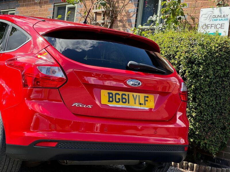 FORD FOCUS 1.6 Zetec Euro 5 5dr 2012