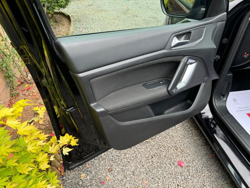 PEUGEOT 308 1.6 BlueHDi Allure Euro 6 (s/s) 5dr 2015