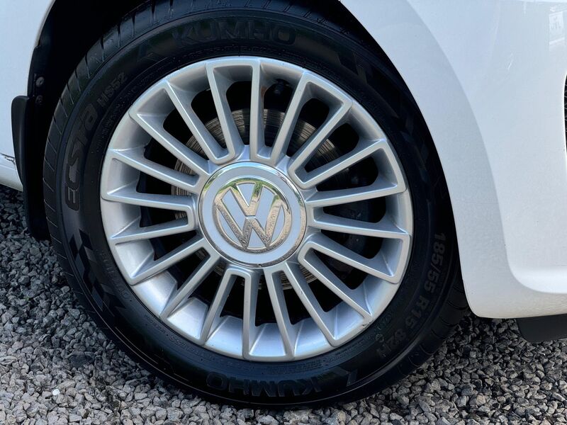 VOLKSWAGEN UP 1.0 High up! Euro 5 5dr 2012