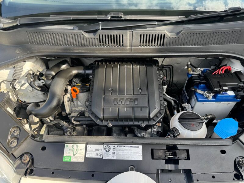 VOLKSWAGEN UP 1.0 High up! Euro 5 5dr 2012