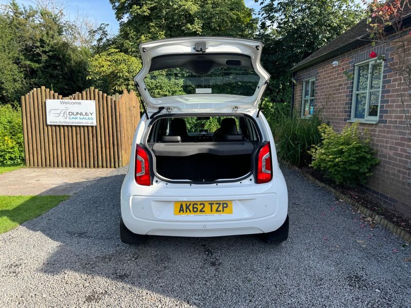 VOLKSWAGEN UP 1.0 High up! Euro 5 5dr 2012