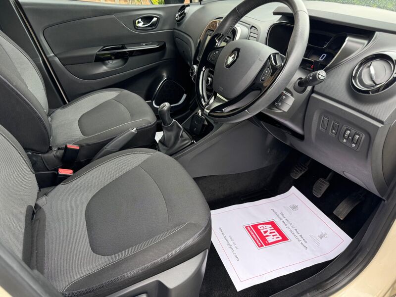 RENAULT CAPTUR 1.5 dCi ENERGY Dynamique Nav Euro 6 (s/s) 5dr 2015