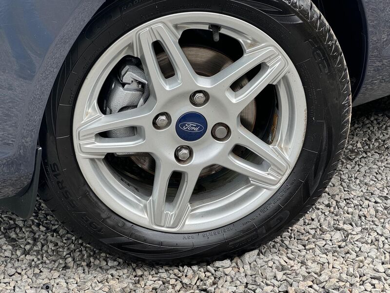 FORD FIESTA 1.5 TDCi Zetec Euro 5 5dr 2014