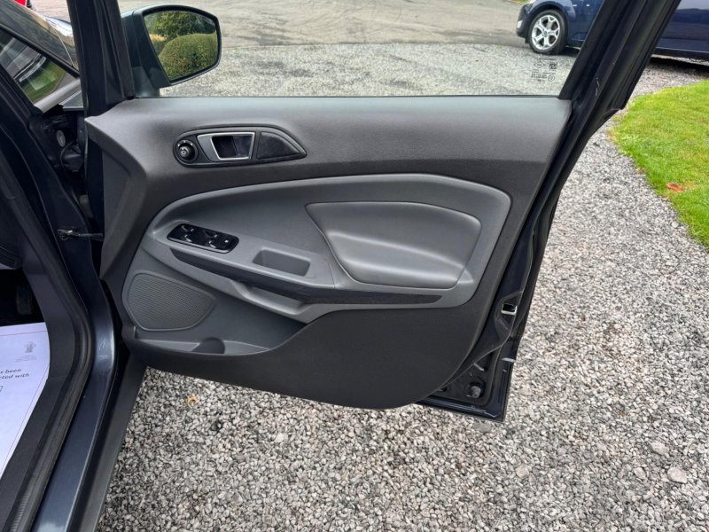 FORD ECOSPORT 1.5 TDCi Titanium 2WD Euro 5 5dr 2014