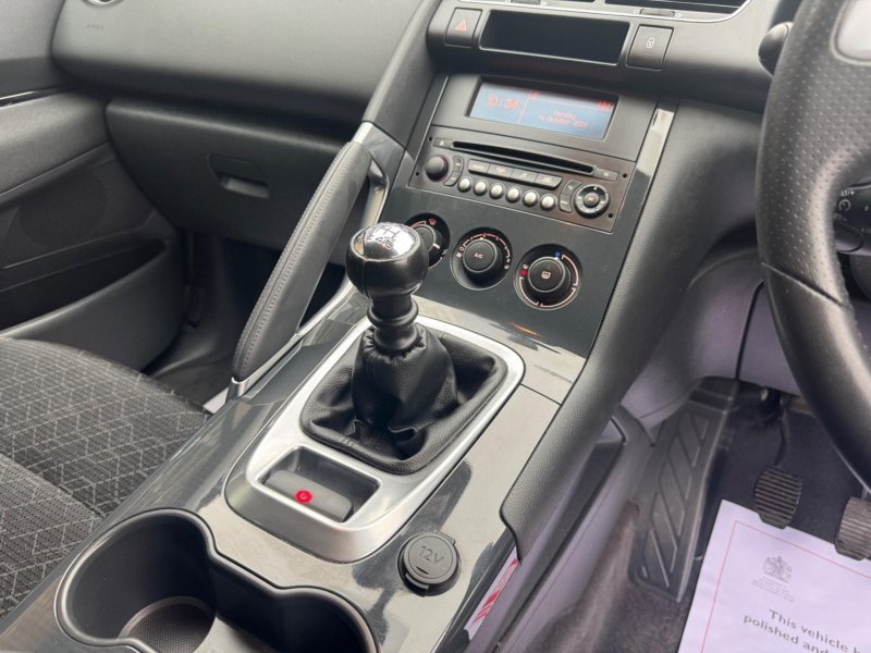 PEUGEOT 3008 1.6 HDi Active Euro 5 5dr 2014