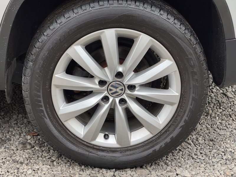 VOLKSWAGEN TIGUAN 2.0 TDI BlueMotion Tech Match 4WD Euro 5 (s/s) 5dr 2014
