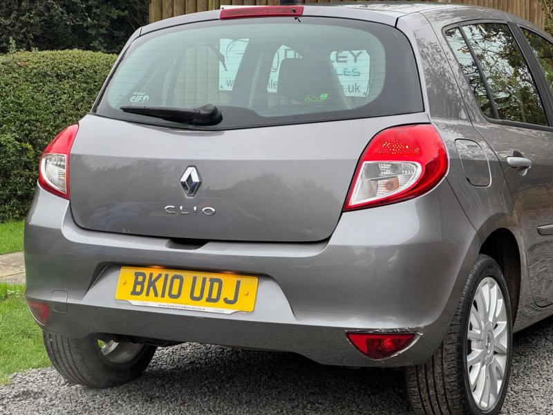 RENAULT CLIO 1.2 TCe Dynamique Euro 4 5dr 2010