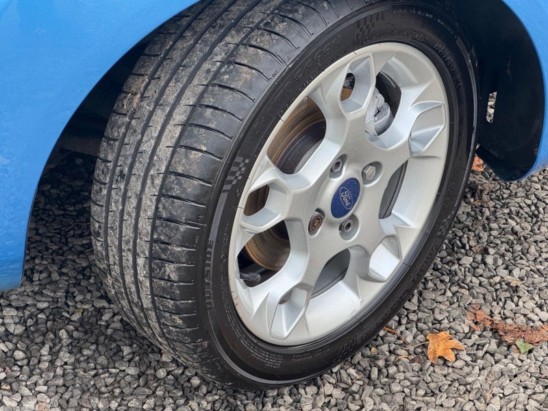 FORD FIESTA 1.4 TDCi DPF Zetec 3dr 2012