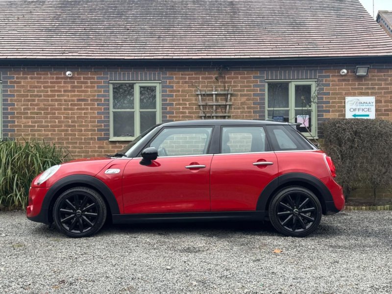 MINI HATCH 2.0 Cooper SD Euro 6 (s/s) 5dr 2015