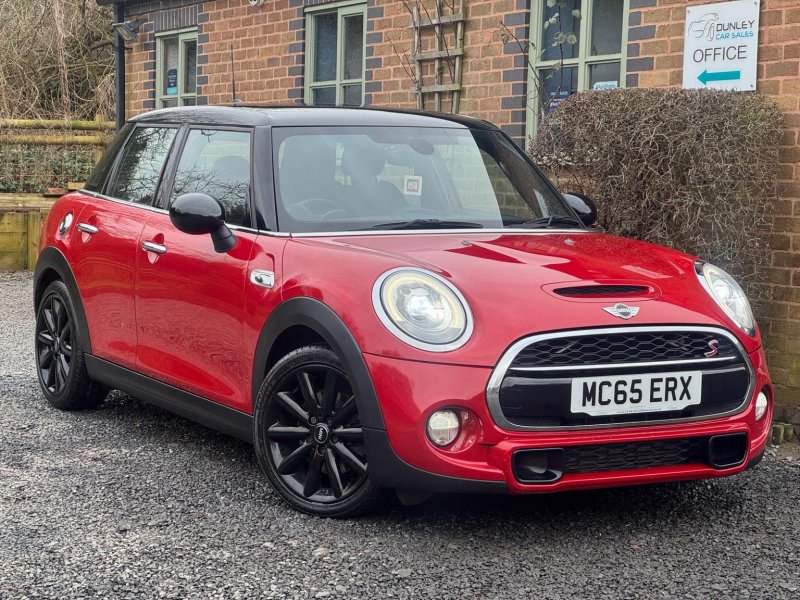 MINI HATCH 2.0 Cooper SD Euro 6 (s/s) 5dr 2015
