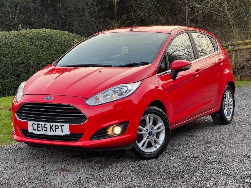 FORD FIESTA 1.25 Zetec Euro 5 5dr 2015