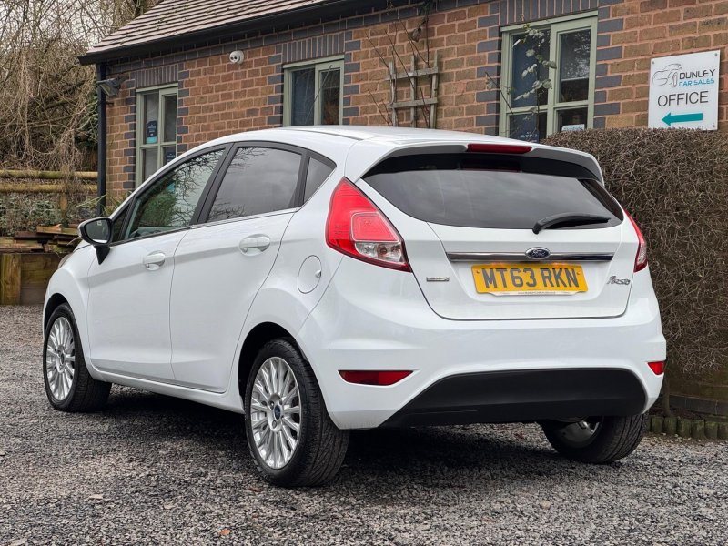 FORD FIESTA 1.0T EcoBoost Titanium Euro 5 (s/s) 5dr 2013